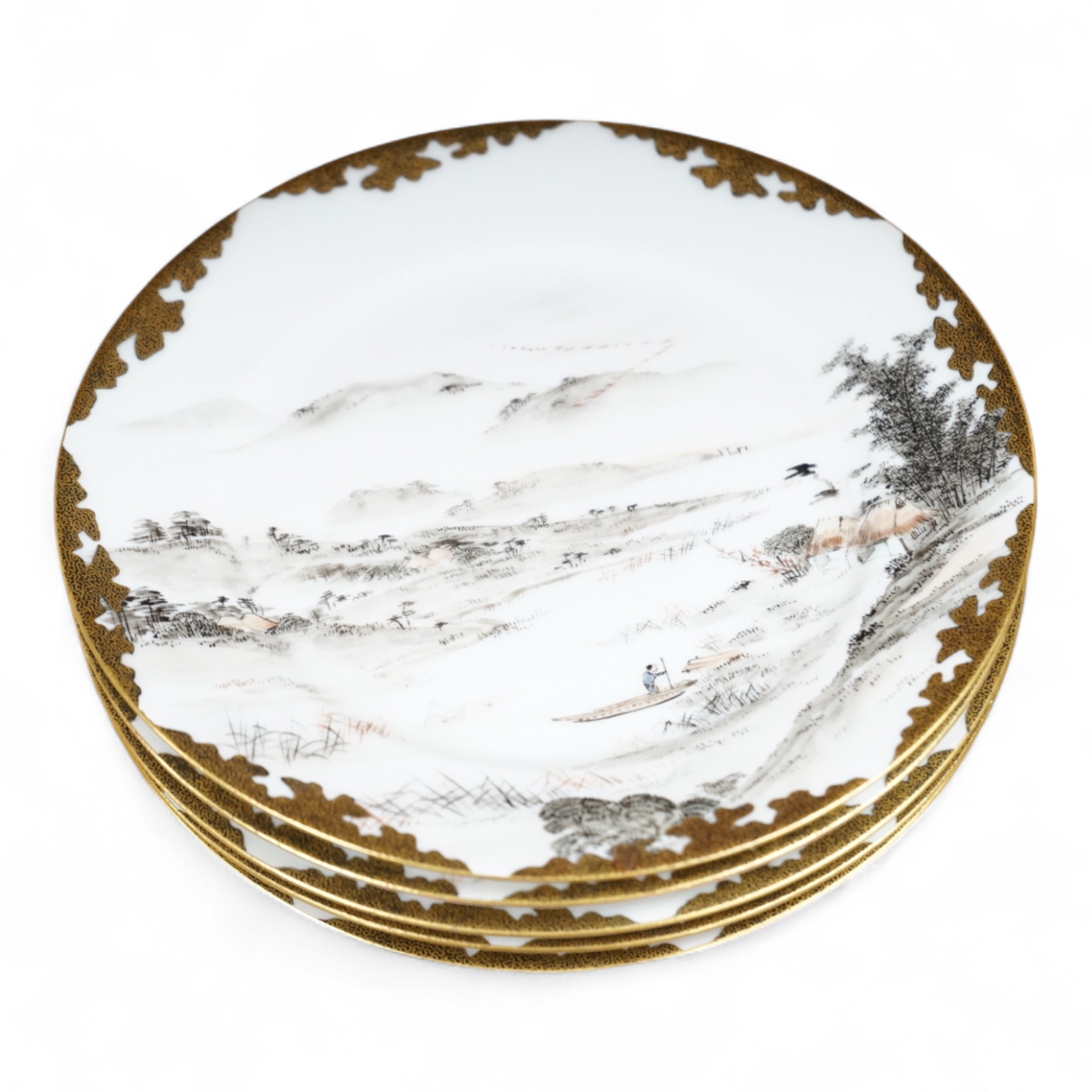 Four Japanese gilt decorated plates, Meiji period, 21cm diameter